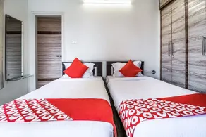 Oyo 14731 Hallmark Inn Kukatpally - Image 4
