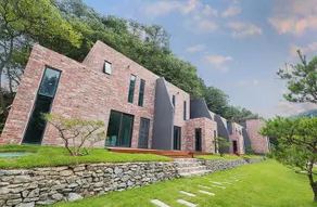 Gapyeong The Q24 Spa Pool Villa - Image 4