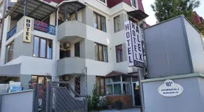 Hotel Alex - Image 2