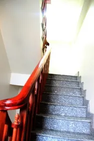Tom's Family Hotel - Image 2