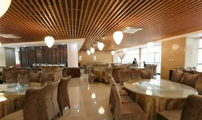 Kaiyue Holiday Hotel - Image 3