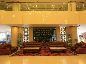 East Lake Century Hotel - Image 4