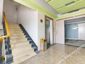 Float International Hotel - Image 4