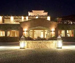 COLONNA PEVERO HOTEL - Image 3