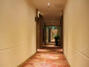 Super 8 by Wyndham Guyuan Zheng Fu Jie - Image 2