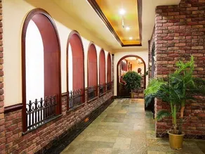 Leeds Holiday Hotel - Image 4