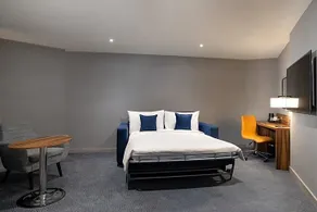 Hilton Garden Inn London Heathrow Termin - Image 2