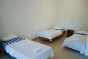 OYO 328 Machan Lanka Hotel - Image 4