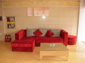 Home Inn Linfen Pingyang Square - Image 5