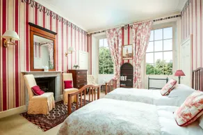Sir Walter Elliot's House - Image 5