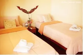 Siam Riverside Guest House - Image 2
