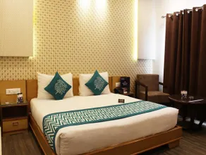 OYO Premium Karnal Club - Image 4