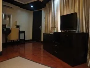 Iriga Plaza Hotel - Image 4