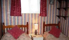 Whitburn Guest House - Image 3