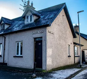 Sion Cottage - Image 1