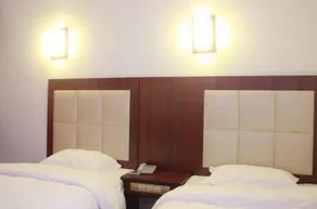 Lintong Shenglong Hotel - Image 5