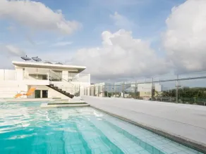 Modern Thai Suites - Image 4