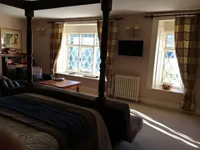 The Clytha Arms - Image 5