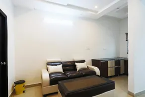 Hotel Lotus Palace - Image 2