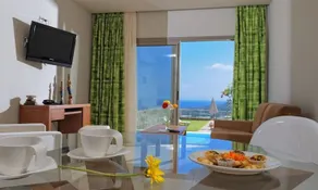 Royal Heights Resort & Spa - Image 3