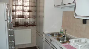 Budapest Centrum 3 Room Apartments - Image 4