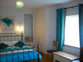 Golden Rose House - Image 5