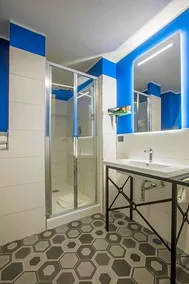 MOVIE MOVIE HOTEL - Image 4