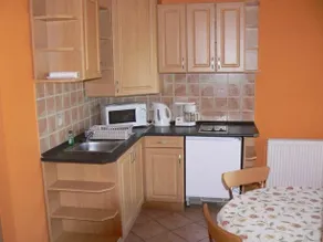 Lomb Apartman - Image 5