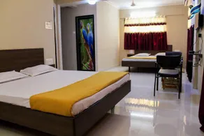 OYO 46305 Hotel Pinnk Lake Resort - Image 4