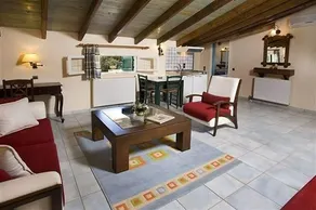 Giannis Servos Studios / Apartments - Image 4
