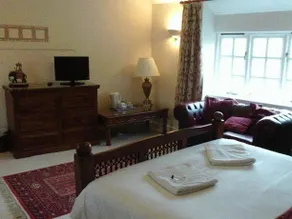 Piddle Inn - Image 2