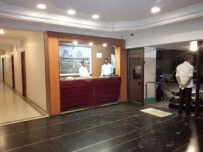 Aarthy Hotel - Image 2