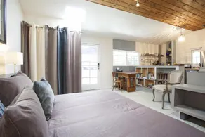 WeHo Bungalow with Private Garden - Image 4