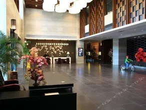 Soluxe Hotel Wuxi Heyi - Image 2
