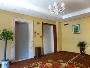 Lisun City Boutique Inn - Image 5