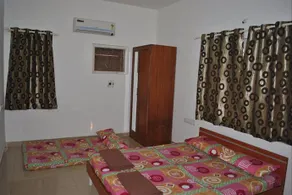 Tree Nest Inn - Image 2