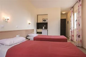 Kamari Apartments - Image 3