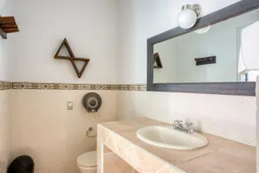 Selina Granada - Image 3