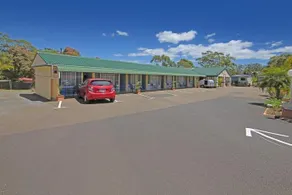 Colonial Palms Motel & Cabins - Image 5
