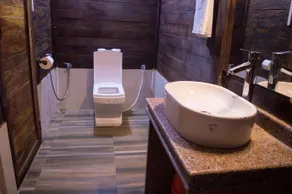 Ciroc Hotel - Image 2