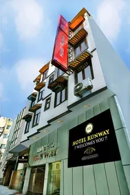 Airport Hotel Runway Stay - Image 2