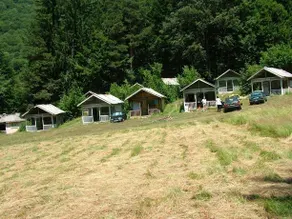 Hlebna Bungalows - Image 2