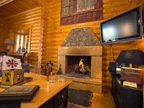 The Grand Chalet - Image 2