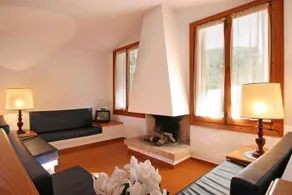 Charmant appart'hôtel entièrement équipé avec piscine, barbecue et terrasse | Vue montagne | À côté de la plage - Image 3