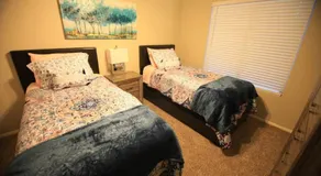 Relaxing 4 Bedroom House With A Pool - Image 2