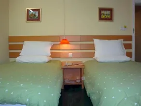 Home Inn Express Miyun - Image 5