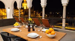 ISG Apartments The most Exclusive apartment in Sevillaparking - Image 5