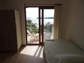 Mira Rooms - Image 5
