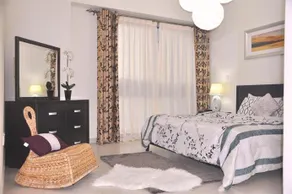 Mondo Living - Executive Towers - Image 4