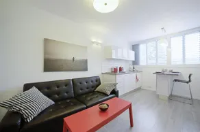 Apartment Retro - Image 4